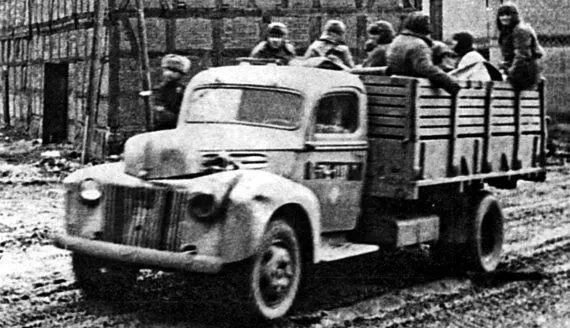 Недостатки 2G8T заставили пересмотреть конструкцию С 1943 года в СССР - фото 175
