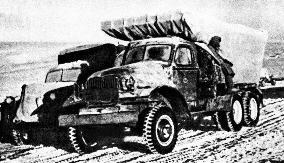 Поставлявшиеся в СССР по лендлизу 25тонные трехосные армейские - фото 199
