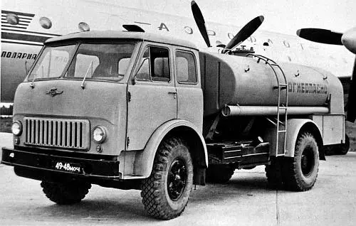 Топливозаправщик ТЗА500 на шасси МАЗ500 с насоснораздаточной системой 1964 - фото 216