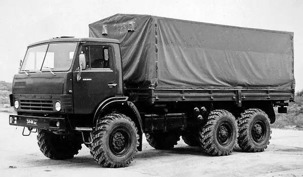 Многоцелевой автомобиль КамАЗ43105 без лебедки и системы подкачки шин 1984 - фото 282