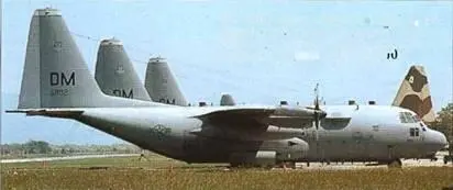 ЕС130 из состава 355го авиакрыла имеющего помимо трех эскадрильи самолетов - фото 129