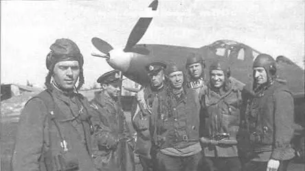 Летчикиистребители 255го иап Аэродром Ваенга1 лето 1943 г Из фондов - фото 72