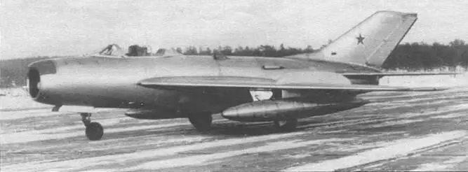 СМ71 на заводских испытаниях Хорошо виден обтекатель РЛС РП1 Изумруд1 - фото 79