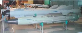 Еще одной новинкой стала авиационная ракета класса воздух РЛС Х58УШКЭ на - фото 19