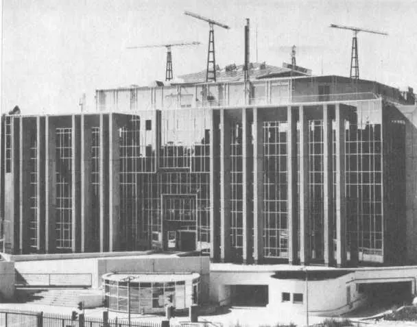 Лион набережная Ахилла Линьона 50 штабквартира Интерпола с мая 1989 года - фото 11