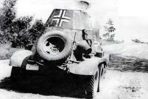 Неожиданно долгой оказалась судьба одного бронеавтомобиля ДСС1937 На фото БА - фото 45