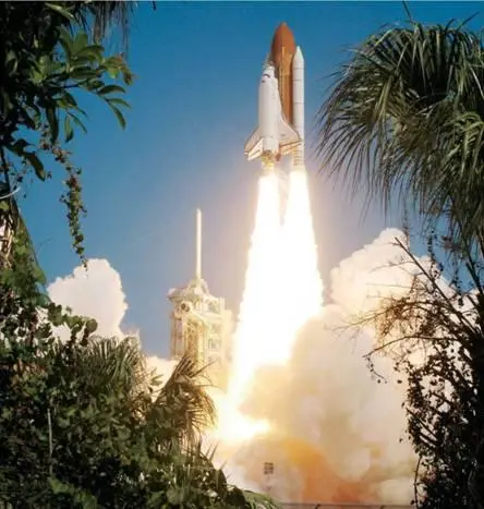 старт миссии STS11426 июля 2005 г После более чем двухлетнего перерыва в - фото 117