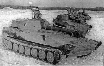 САУ 2С1 Опытный БТР К78 Объект 685 имел массу 165 т и оснащался таким же - фото 55