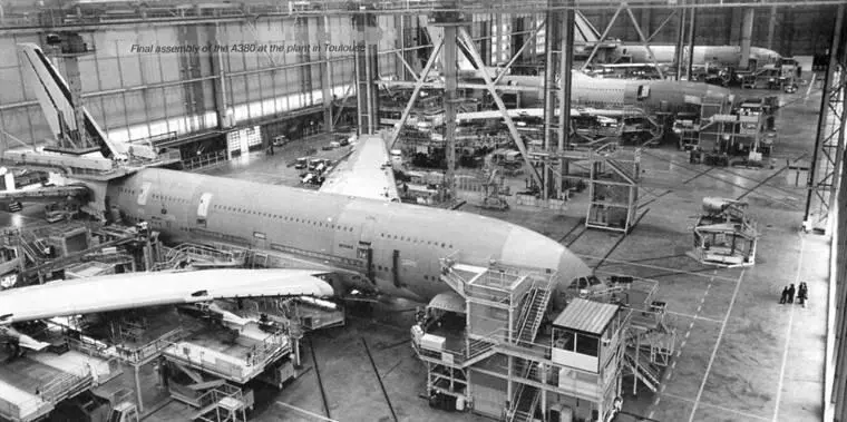 Окончательная сборка А380 на заводе в Тулфе Проблемы источником которых - фото 92