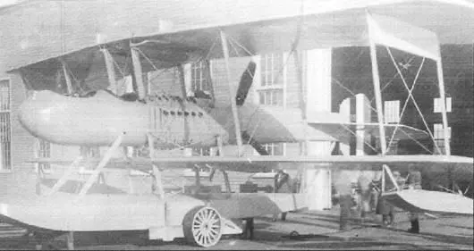 Американский гидросамолётразведчик 1916 г D4 по схеме напоминал Guidoni - фото 63