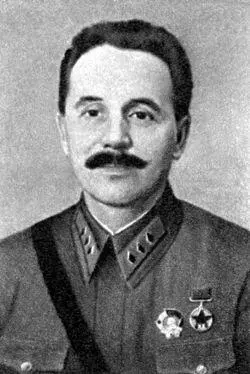 Н Н Вашугин в 1941 г член Военного совета ЮгоЗападного фронта ГК Жуков - фото 42