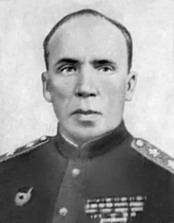 Начальник штаба 1й гвардейской танковой армии генерал МА Шалин Одновременно - фото 24