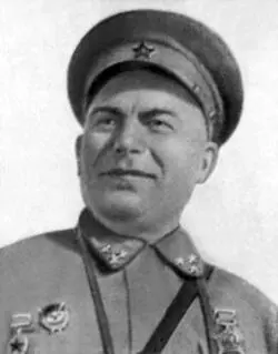 Командующий 4й гвардейской танковой армией генерал ВМ Баданов Войскам 4й - фото 51