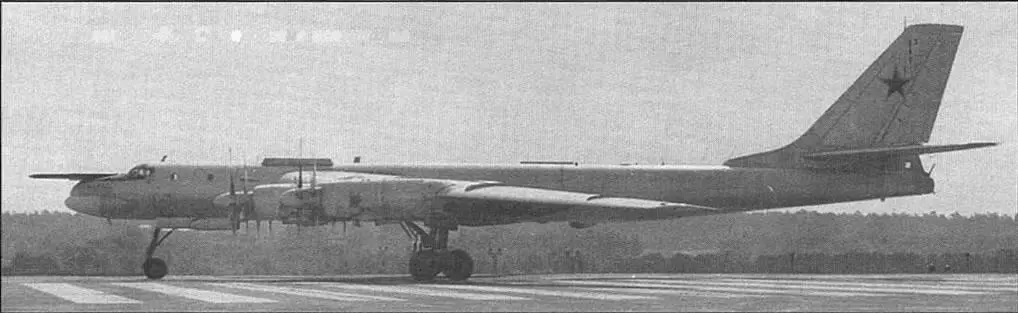 Опытный Ту95МС Заводские испытания 28 января 1982 года взлетая с аэродрома - фото 26