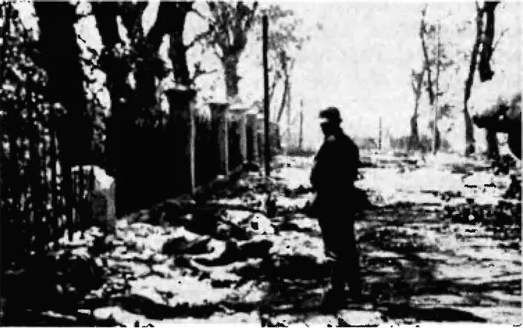 Война на улицах Бреста Июнь 1941 г 180 Однако с этого же времени заскрипели - фото 79