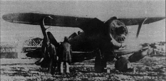 И153 Чайки 27й эскадрильи будущая добыча новейших японских А6М Зеро - фото 13