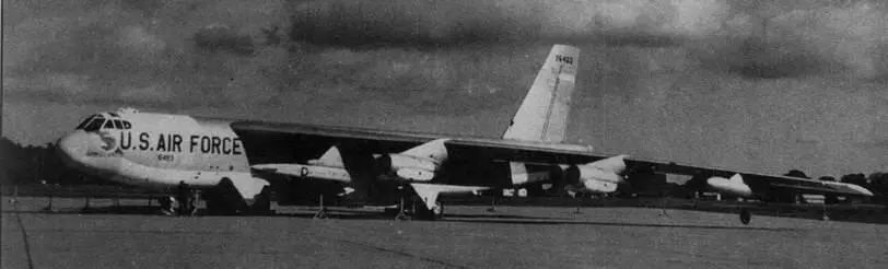 B52G стал первым вариантом бомбардировщика с укороченным килем результат - фото 52