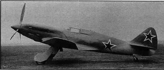 Истребитель И220 А 02 с мотором АМ39 После ремонта И220 01 передали в - фото 62