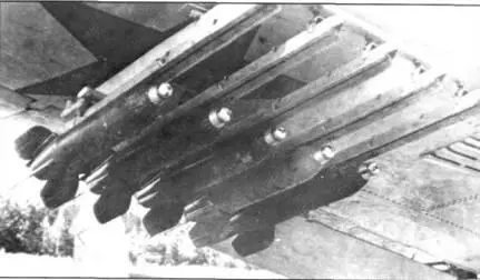 Пе2 с подвеской десяти реактивных снарядов PC132 на испытаниях сентябрь 1941 - фото 30