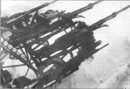 Вооружение располагавшееся в носовой части фюзеляжа две пушки ШВАК и два - фото 9