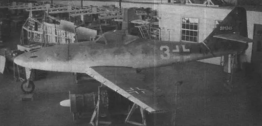 Почти готовая реплика Me 262 на заводе Тиитера в Техасе 1996 г РЕПЛИКА ME - фото 63