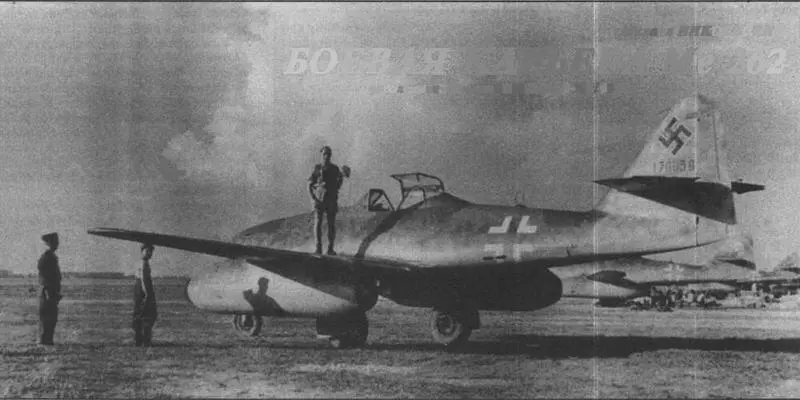 Самолеты Me 262 из испытательной команды EKdo 262 Михаил НИКОЛЬСКИЙ БОЕВАЯ - фото 69