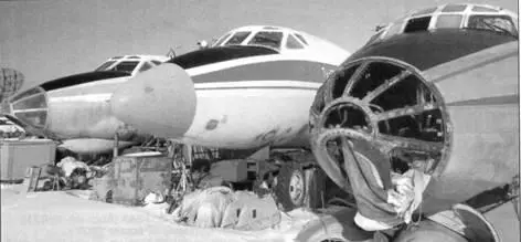 Носовая часть Ту134Б борт СССР65698 в центре потерпевшего 6 января 1981 - фото 81