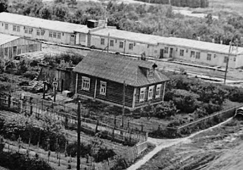 1963 г Дом ВН Сковородова стоявший у дороги на Сталинский поселок напротив - фото 209
