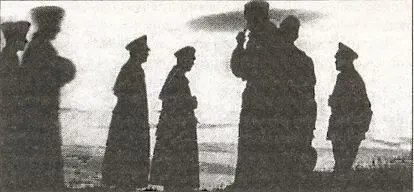 Рассвет 22 июня 1941 года Штаб 2й танковой группы генерала Гудериана за - фото 12