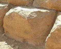 Рис 105 Блоки с такелажными углубления на восточной стороне G1c С западной - фото 106