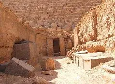 Рис 123 Кубики в храме 3й пирамиды Около этих кубиков мы застряли - фото 124