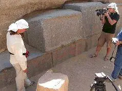 Рис 124 Осмотр кубиков в храме 3й пирамиды Другое что бросается в глаза - фото 125