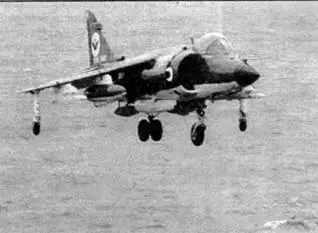 СВВП Си Харриер FRS1 Последним английским палубным истребителем с - фото 106