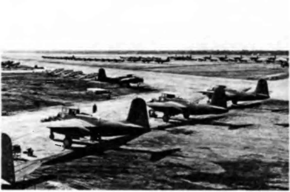Готовые к перегонке в СССР самолёты на аэродроме Аляска 1943 год - фото 17