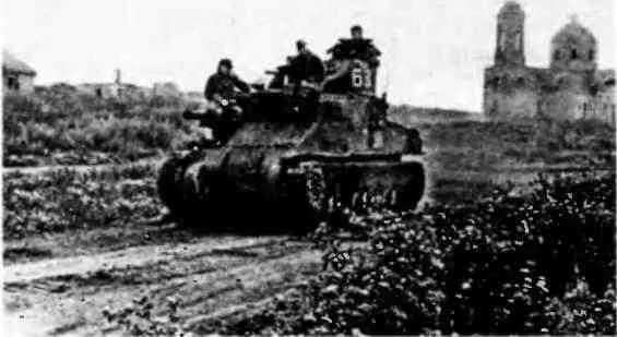 Танк МЗс выдвигается к передовой Орловское направление лето 1943 года - фото 89