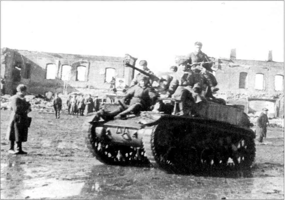 Лёгкий танк МЗ Стюарт 33я армия Западного фронта освобождённая Вязьма 12 - фото 20