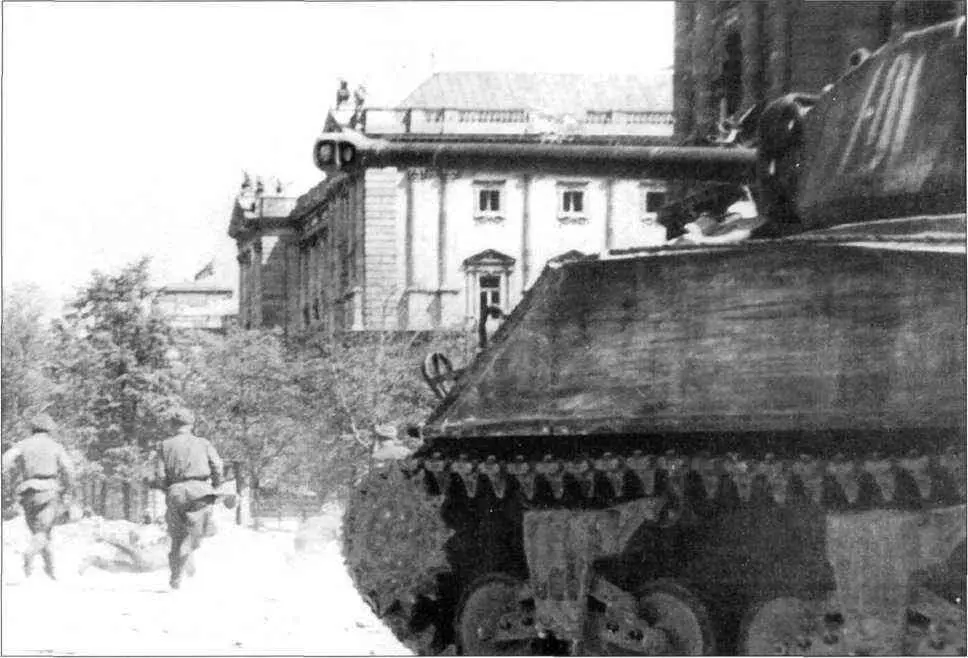 M4A276W Шерман 1й гвардейский механизированный корпус Танк поддерживает - фото 36