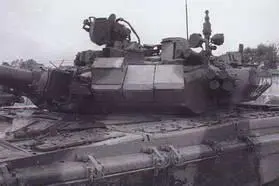 Танк Т90А выпуска 2004 г Хорошо видна бронировка прицела БуранМ - фото 7