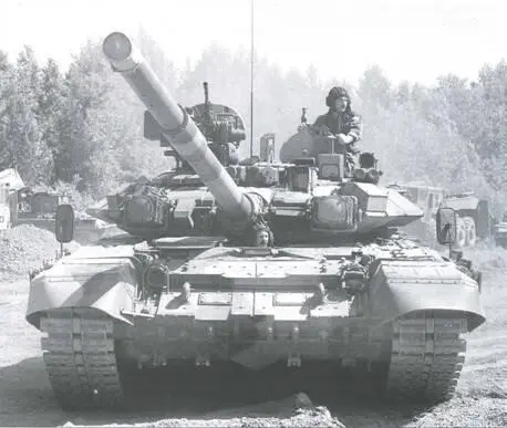 Первый демонстрационный образец танка Т90С обр 1999 г на полигоне - фото 3
