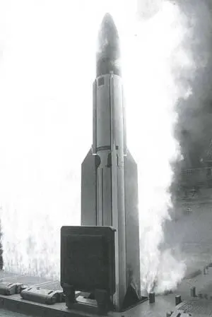 Пуск корабельной ЗРК Standard3 SM3 Одновременно фирма Lockheed Martin - фото 91