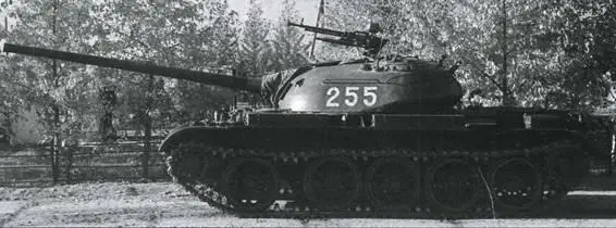Танк Т54 обр 1949 г с условным номером нанесенным в соответствии с - фото 171