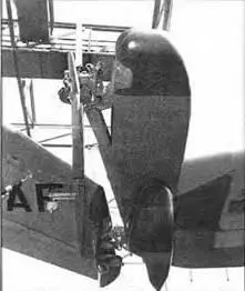 Стыковочные узлы на законцовках крыла RB36F1 и RF84F RВ36Н - фото 27
