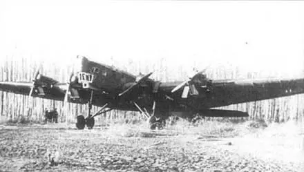 Этот ТБ3 с моторами М17 стал немецким трофеем осенью 1941 г Этот самолет - фото 130
