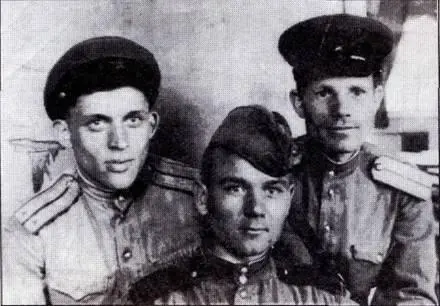 Р УЛАНОВ M ВЕДЕНЕЕВ Б КАПЛИНСКИЙ А ГОРБАНЕЦ Первый пробег после - фото 56