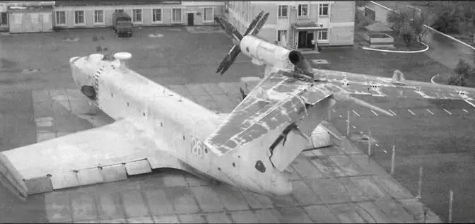 Главный недостаток экраноплана проекта 903 состоял в его неспособности - фото 22