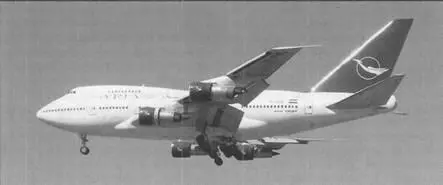 Боинг747SP Боинг747SР рядом с классическим 747100 Для японских авиакомпаний - фото 80