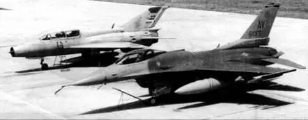 F16CG из 510й тактической истребительной эскадрильи 31го авиакрыла ВВС США и - фото 116