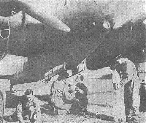 Подвеска бомб под Вг 693 май 1940 г июнь 1940 г 18й и 19й групментт - фото 64