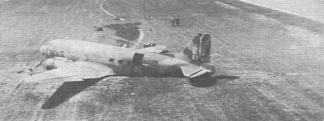 Спуки сгоревший после посадки мимо взлетной полосы В конце 1964 г и первую - фото 8