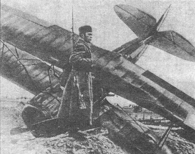 У разбитого PWS26 Один из захваченных бомбардировщиков Зубр сентябрь 1939 - фото 14